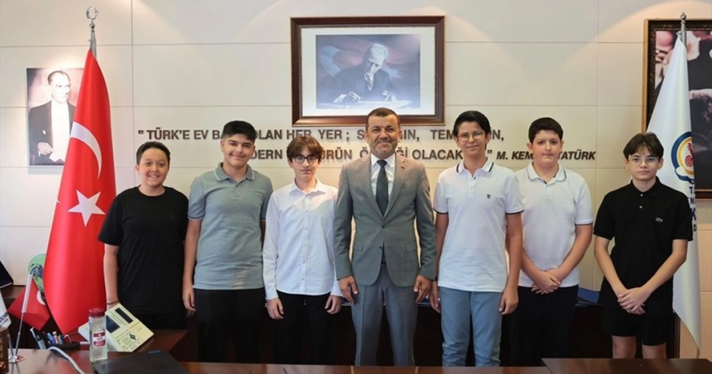 Denizlili LGS şampiyonları Başkan Çavuşoğlu’yla buluştu