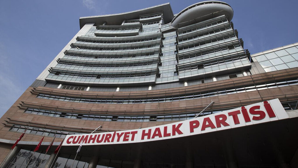 Son Dakika | CHP’den 264 eski milletvekili istifa etti